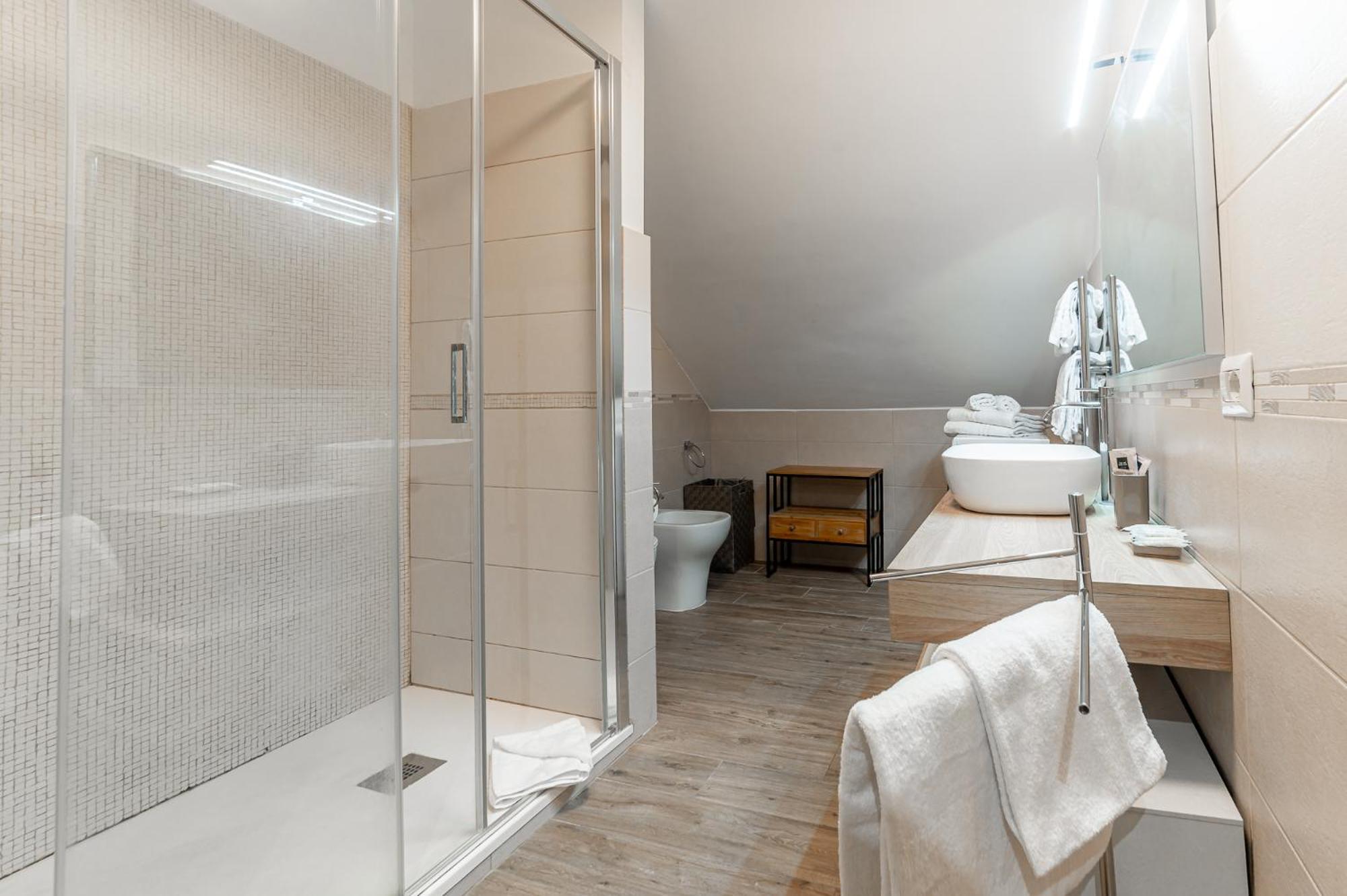 Elegant Penthouse - Metro Conca D'oro & Terrace Rom