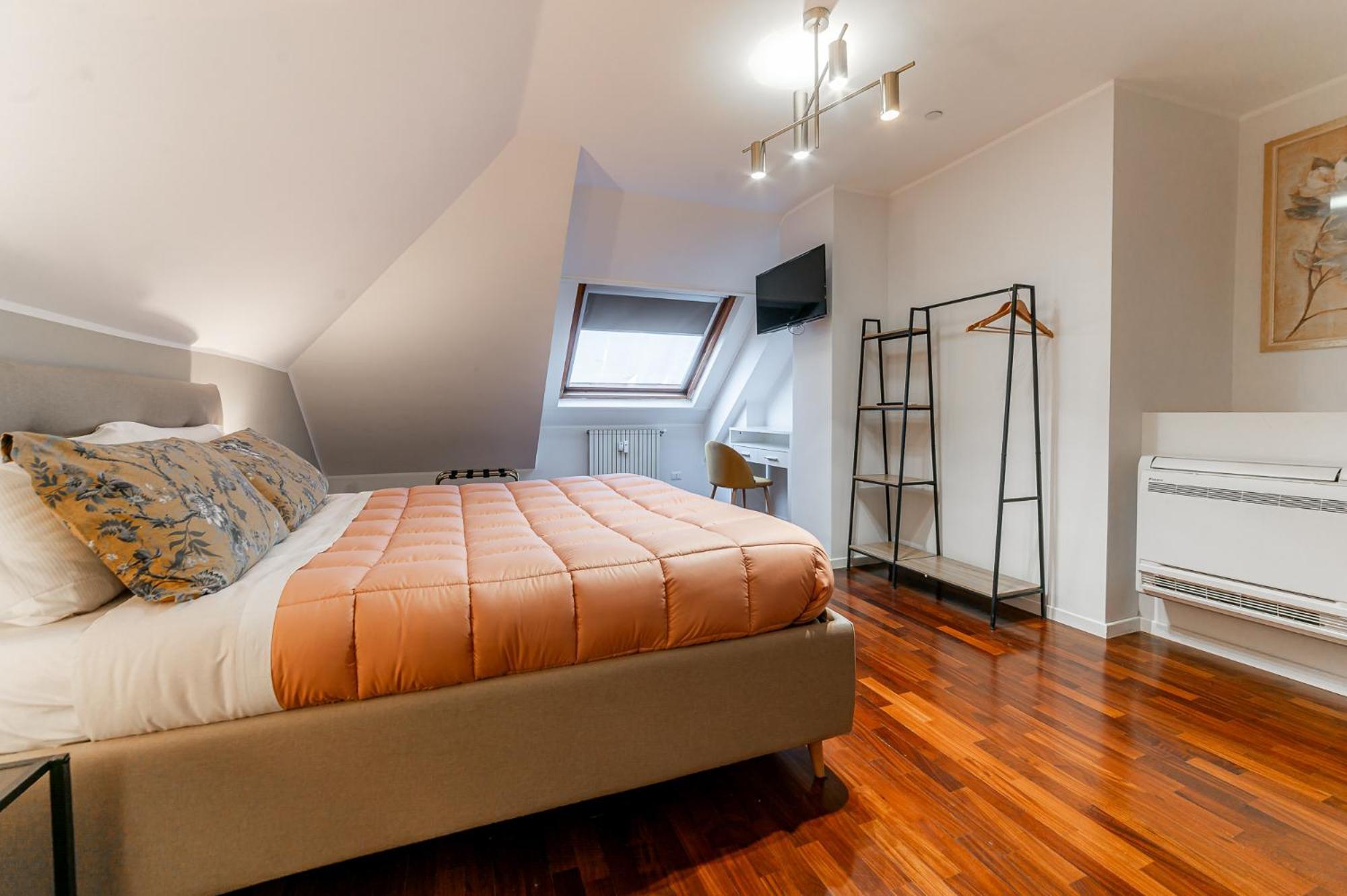 Elegant Penthouse - Metro Conca D'oro & Terrace Apartment *